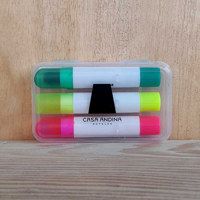 resaltador crayola estuche plástico con logotipo casa andina merchandising