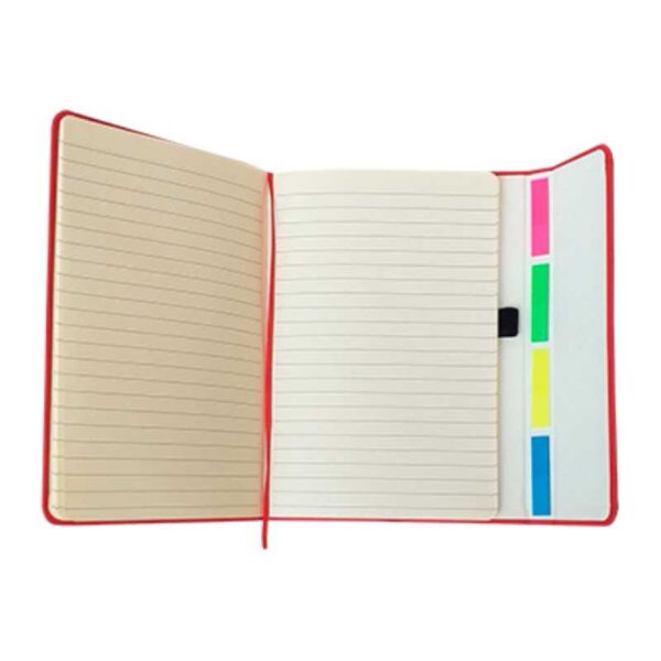 Libreta con tapa color rojo imantada abierta merchandising